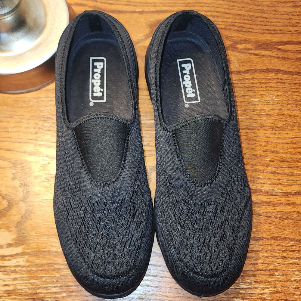 Propet TravelActiv Slip On Sneakers 10W Black Comfort Walking Shoes Wide NWOT
